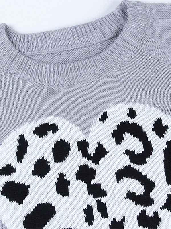 Veleaee Love Shaped Leopard Sweater