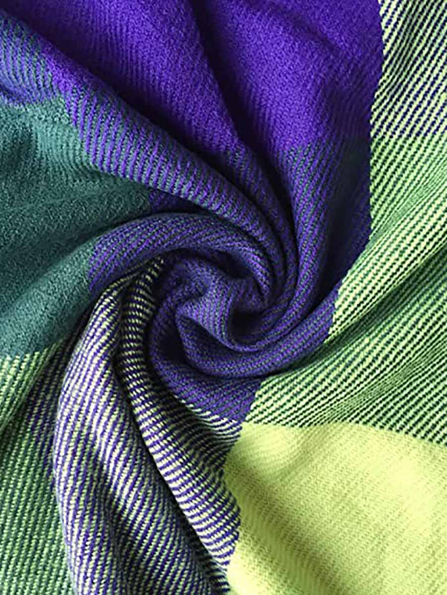 Veleaee Warm Plaid Tassel Scarf