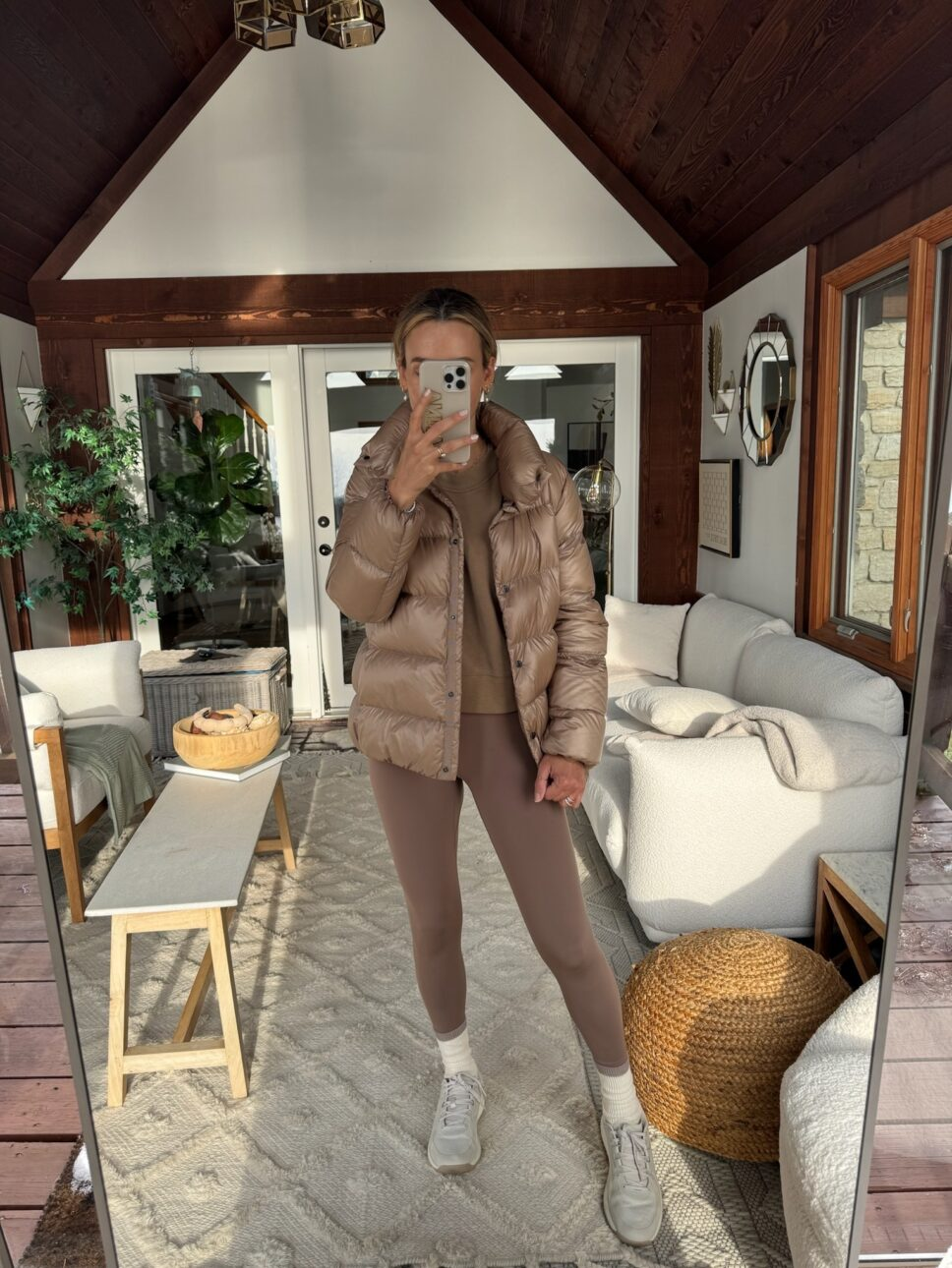 Veleaee Winter Must-Have · Luxury Glossy Down Jacket