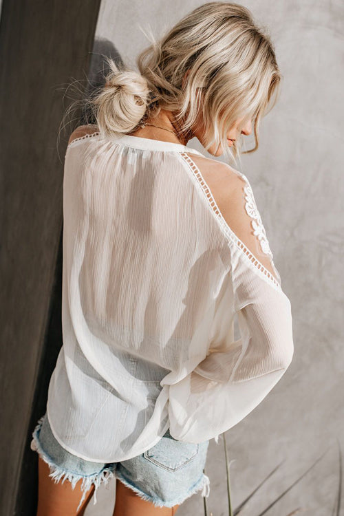 Veleaee Sweet Love Floral Embroidery Shirt - 3 Colors