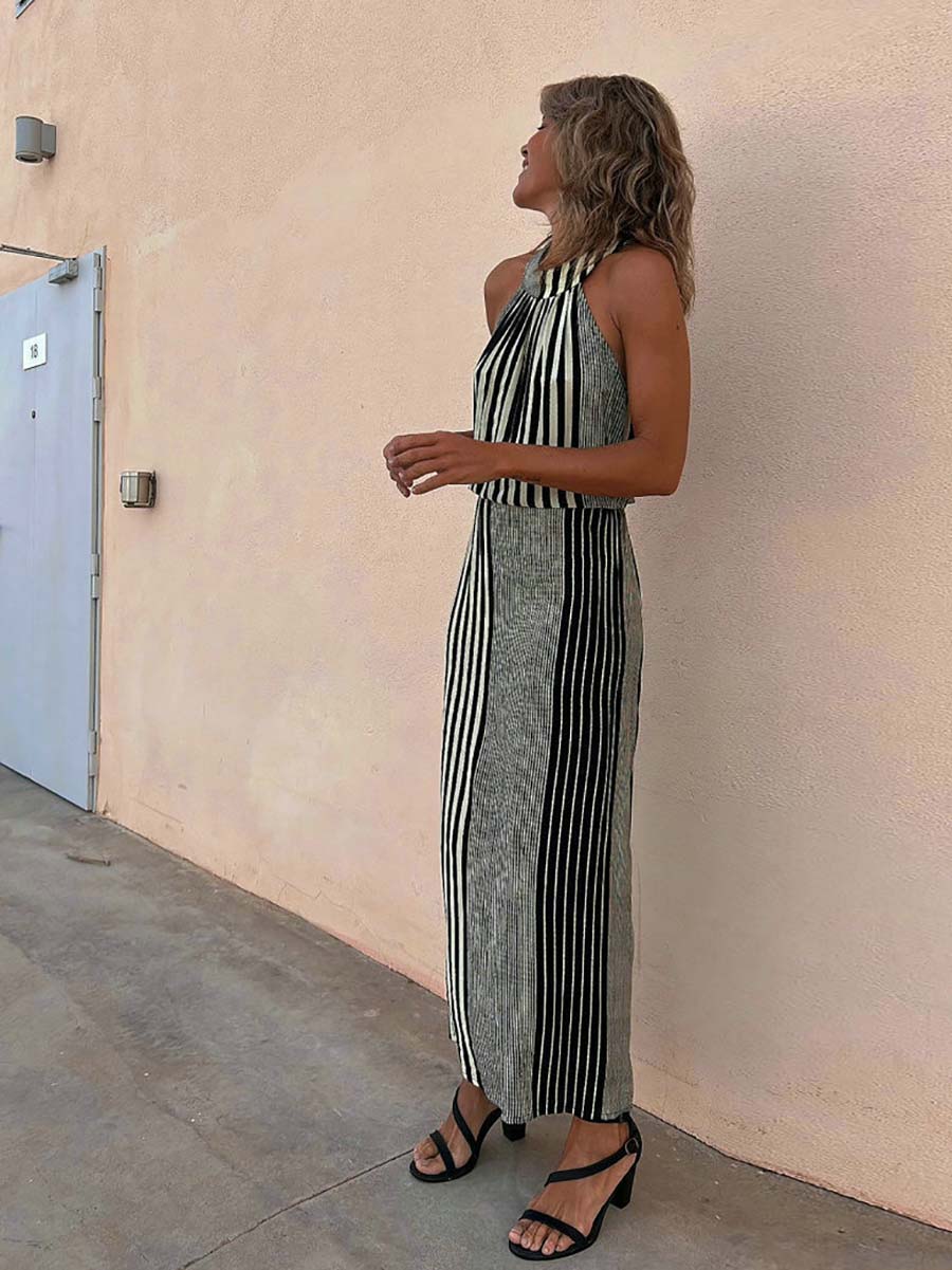 Veleaee Sleeveless Round Neck Striped Dress