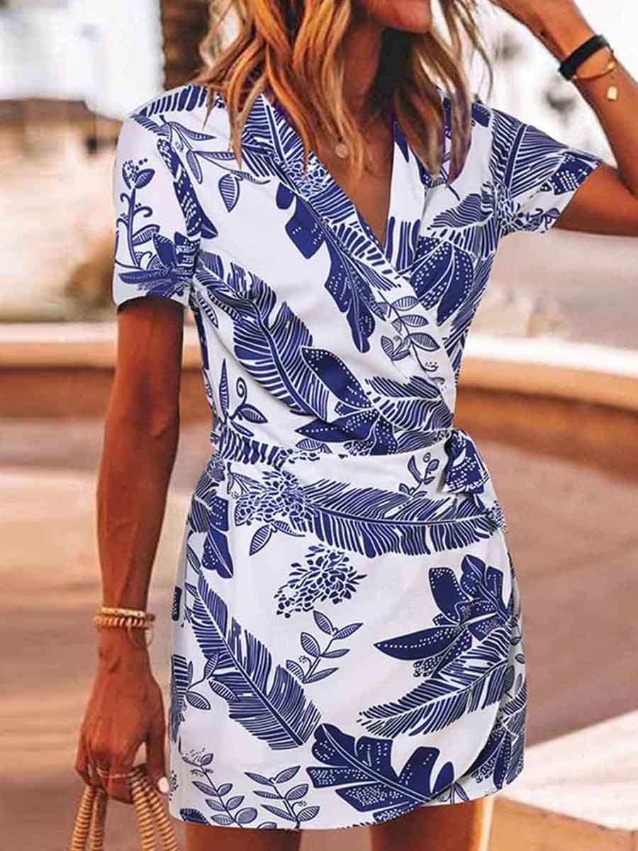 Veleaee Collar and leaf print mini dress