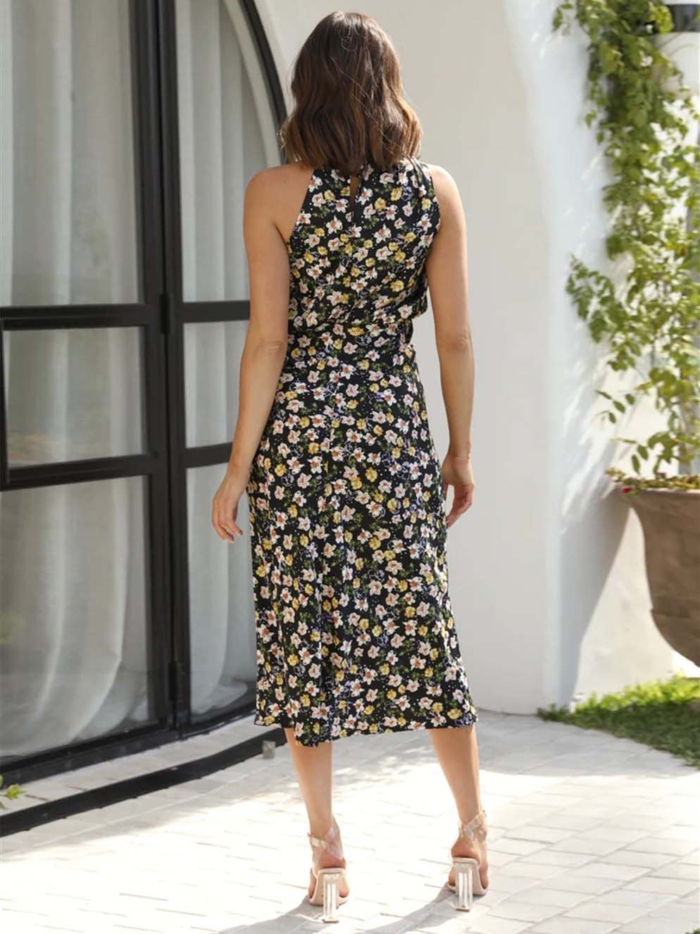 Veleaee Sleeveless Hanging Neck Solid Color Satin Dress(6 Colors)