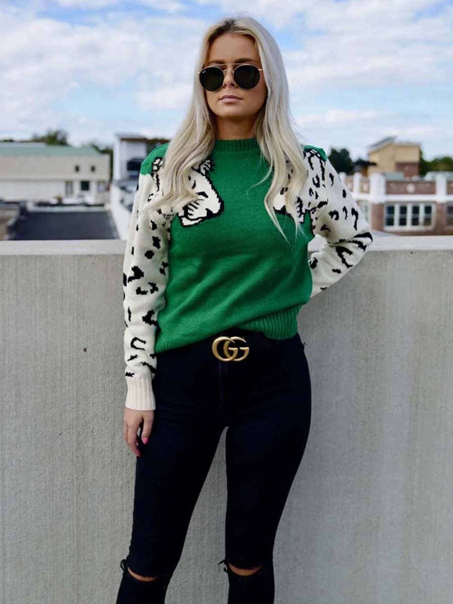 Veleaee Snow Leopard Knit Sweater