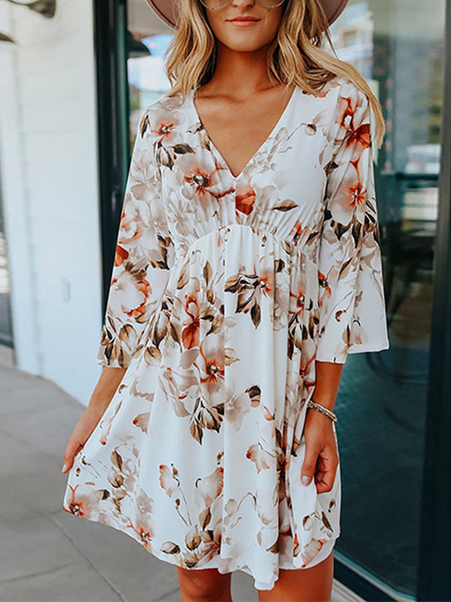 Veleaee  V Neck Bell Sleeves Printed Swing Dresses