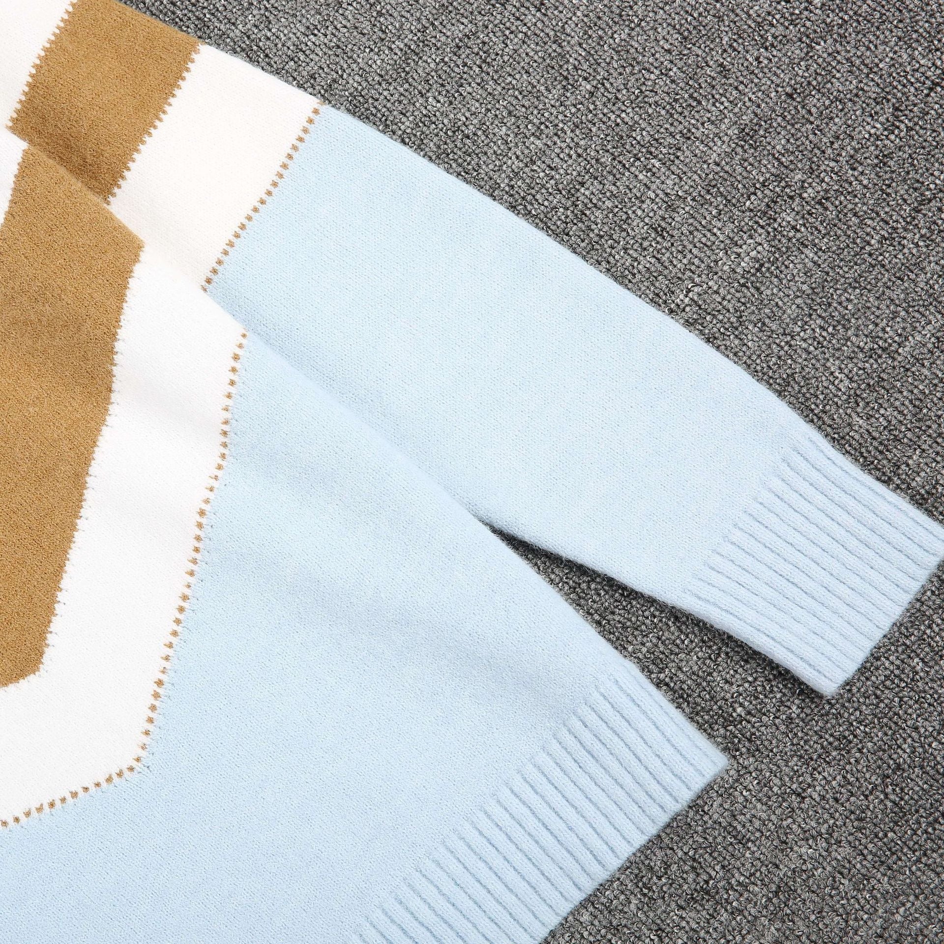 Veleaee  Zipper V-Neck Colorful Sweater