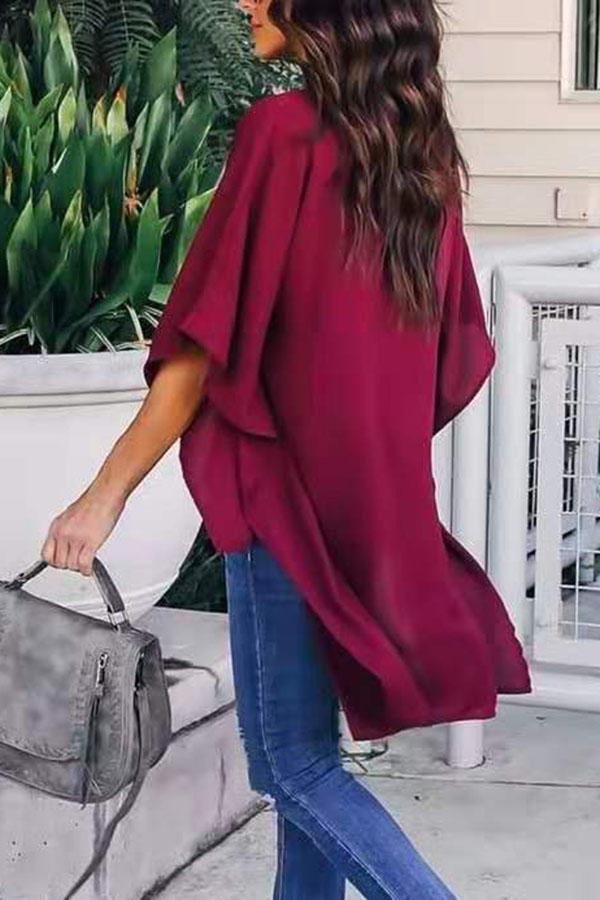 Veleaee V-neck Loose Raglan Top