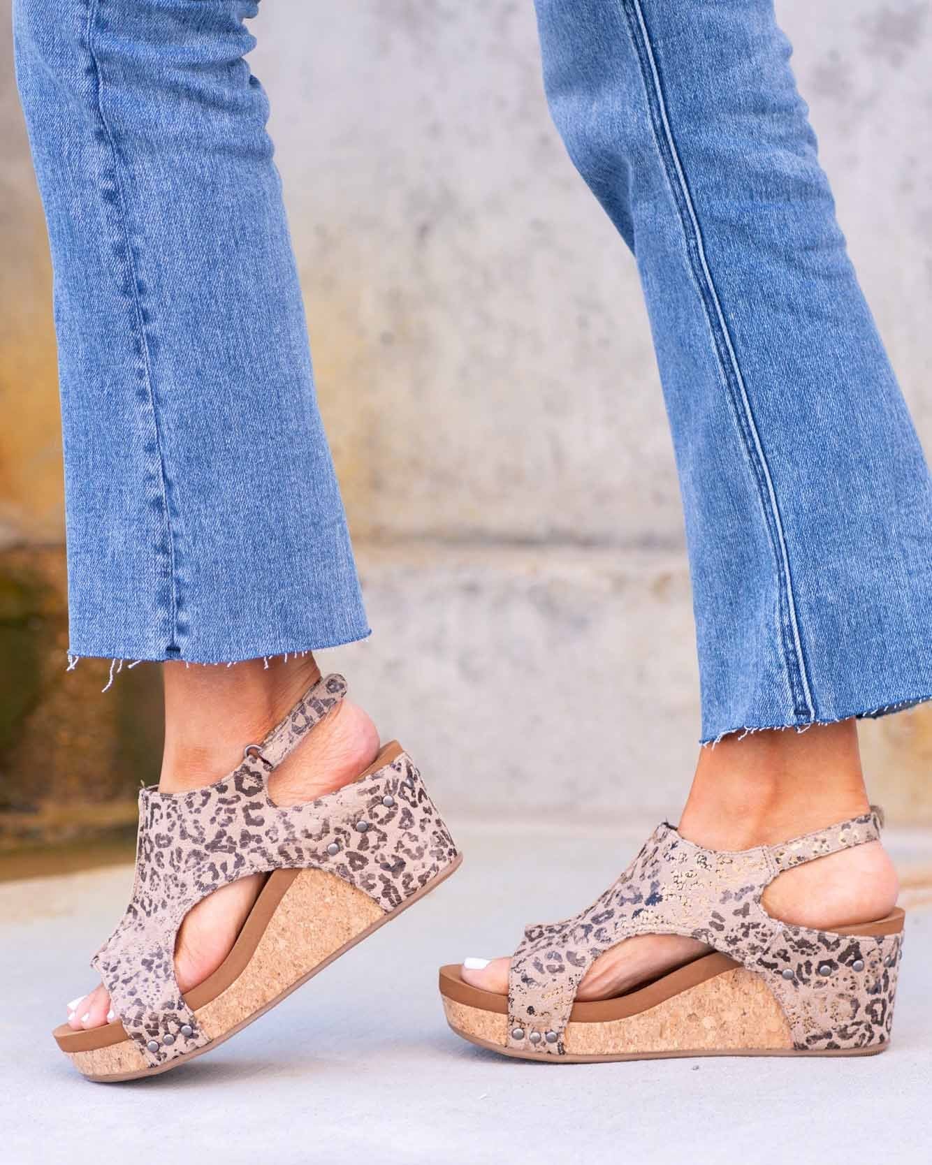 Veleaee Leopard Wedge Sandals