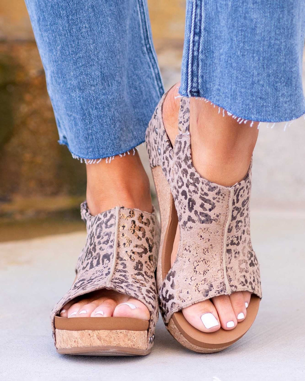 Veleaee Leopard Wedge Sandals